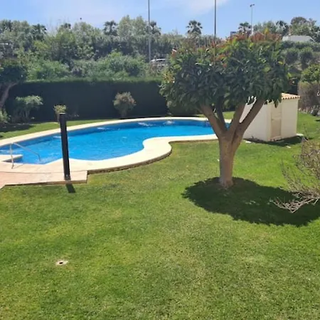 Excellent Choice For Up To 8, 150 Sqm Of Comfort, 700 To Beach, With Pool, Air-conditioning *