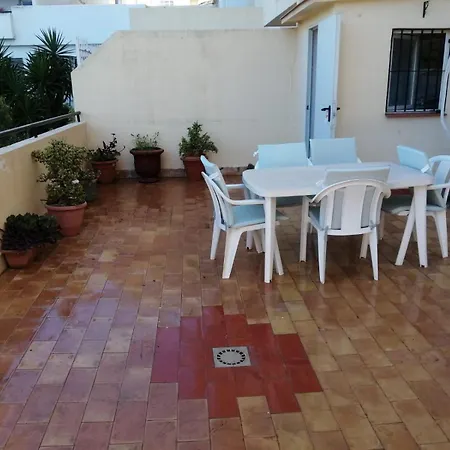 Excellent Choice For Up To 8, 150 Sqm Of Comfort, 700 To Beach, With Pool, Air-conditioning فوينخيرولا