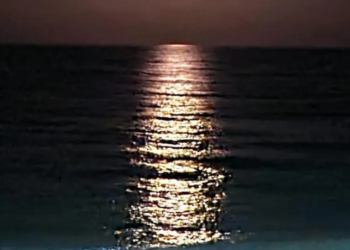 Apartament Excellent Choice For Up To 8, 150 Sqm Of Comfort, 700 To Beach, With Pool, Air-conditioning Fuengirola