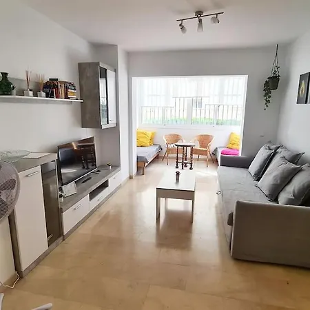 Excellent Choice For Up To 8, 150 Sqm Of Comfort, 700 To Beach, With Pool, Air-conditioning Апартаменты *