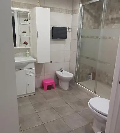 Excellent Choice For Up To 8, 150 Sqm Of Comfort, 700 To Beach, With Pool, Air-conditioning Апартаменты Фуэнхирола